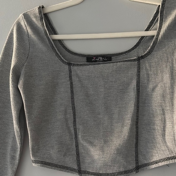 Gray with black stitching detail Long Sleeve waffle knit crop Top - Picture 3 of 6